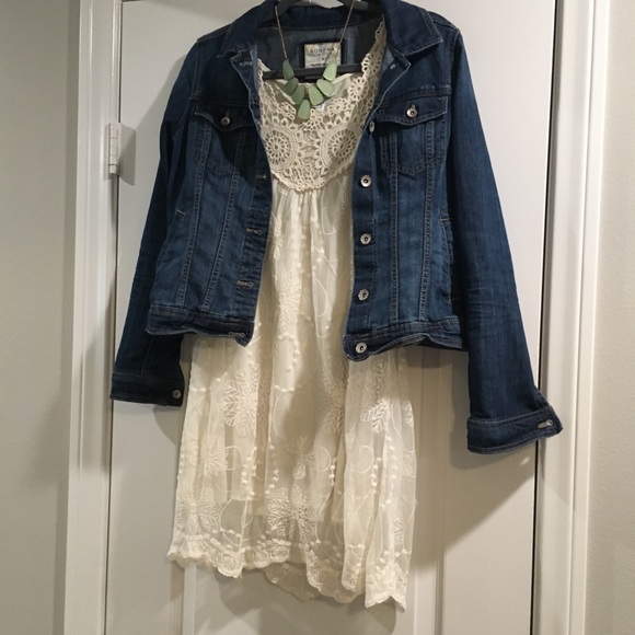 Pinky Dresses & Skirts - Cream Lace Dress